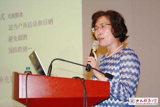 1595052284420776.jpg 20151023841522259280.jpg